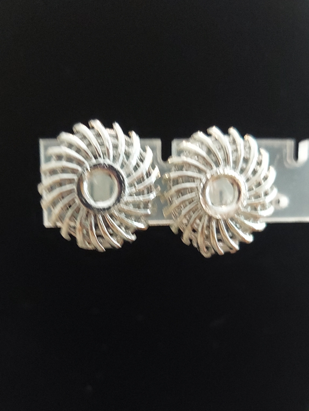 Vintage Stunning Silver Tone Sunburst Clip On Earrings 3/4"